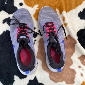 Womens Nike Shoes!